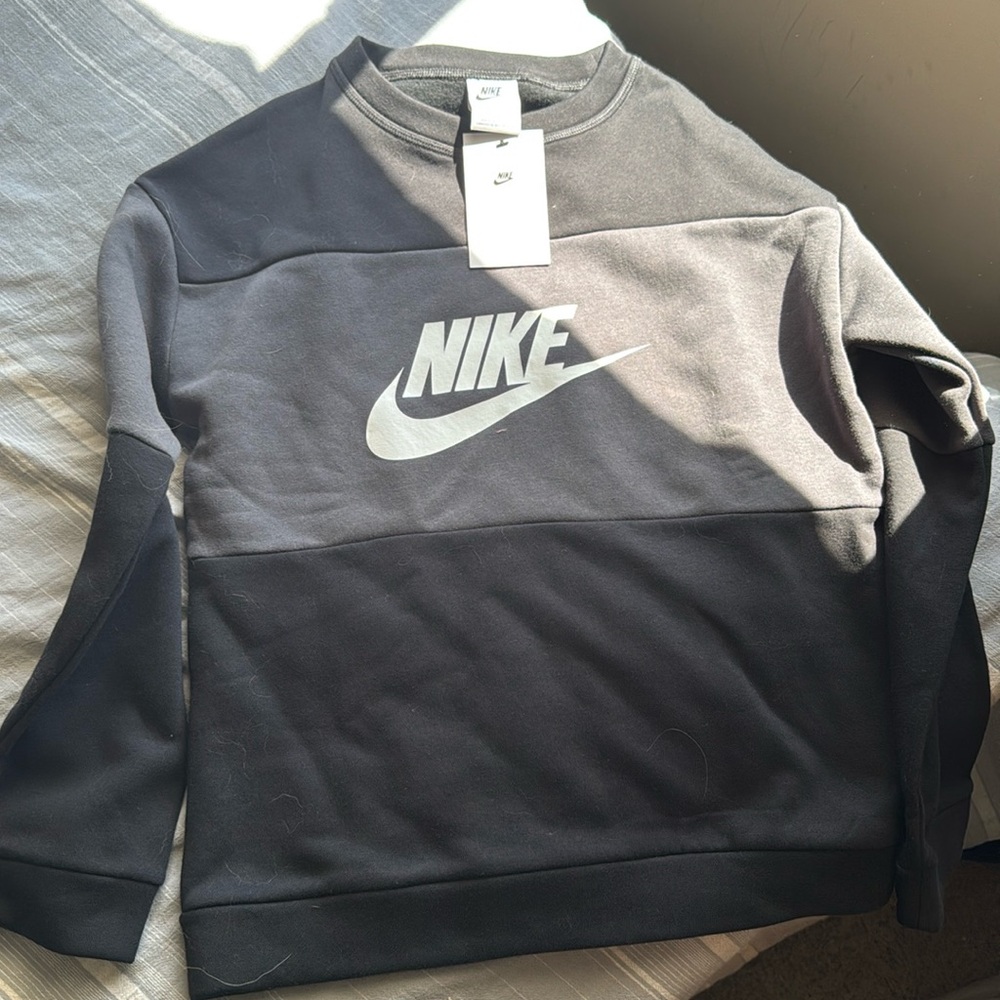 Nike boys crew sweatshirt